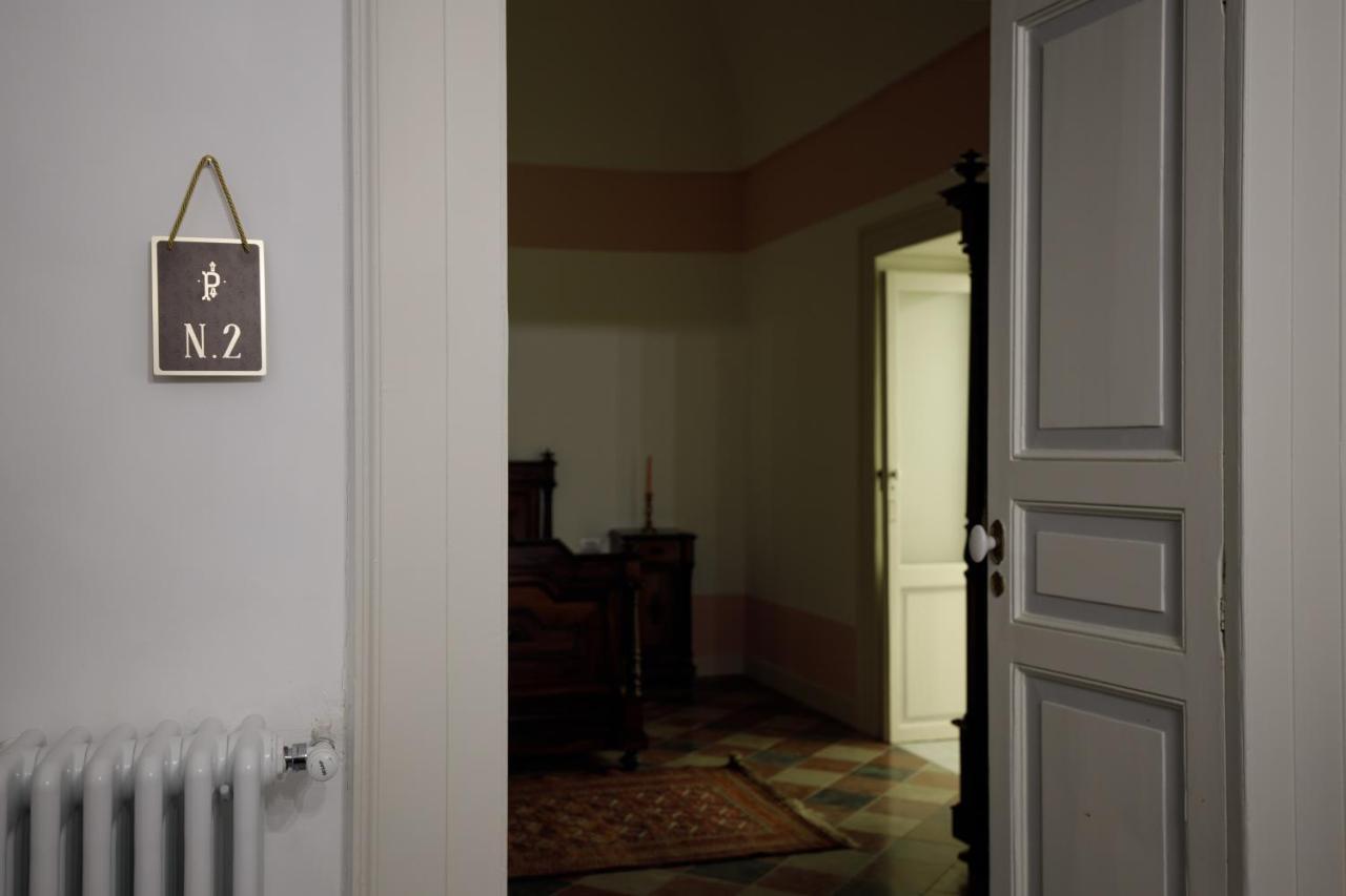 Bed and Breakfast Palazzo Introna Мола-ди-Бари Экстерьер фото