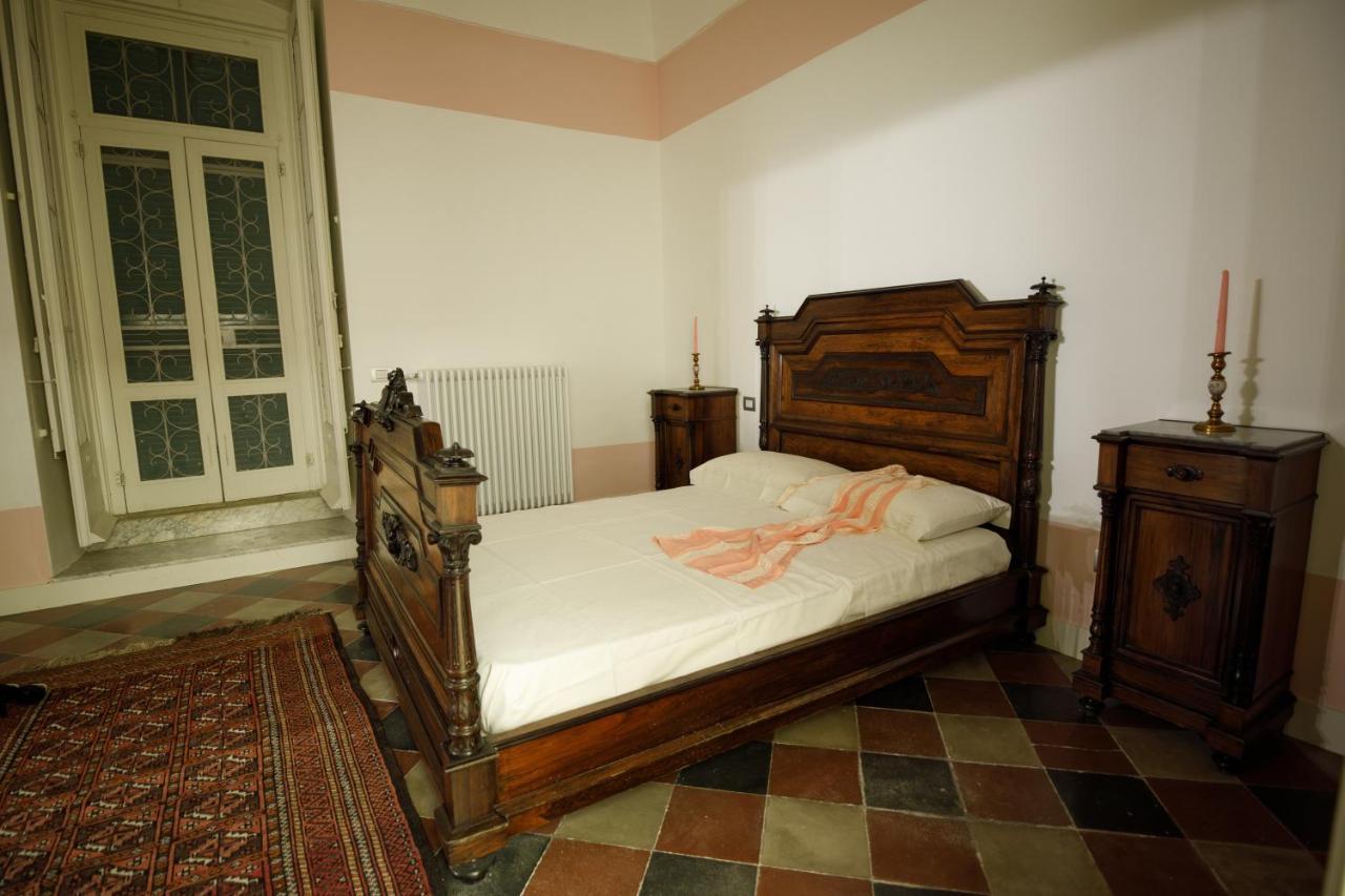 Bed and Breakfast Palazzo Introna Мола-ди-Бари Экстерьер фото